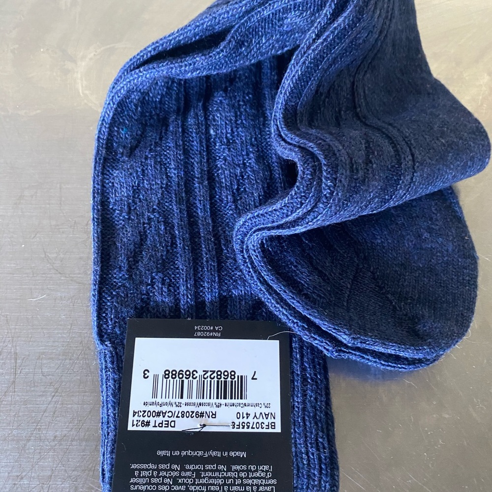 Marcoliani Ribbed Cashmere socks / Men’s - Navy - Picture 2 of 8